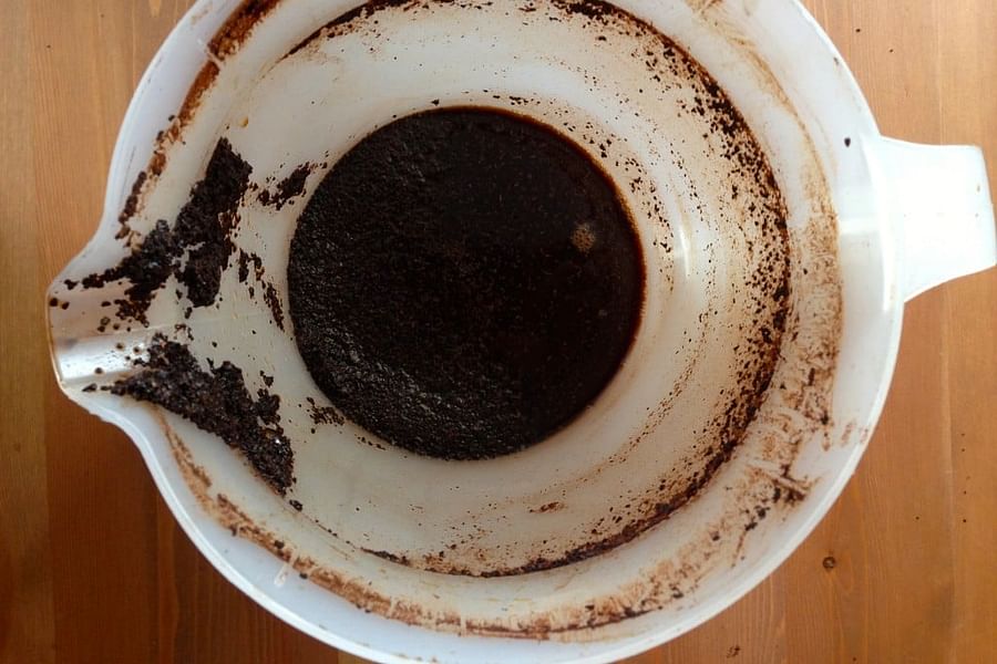 Coffee sludge in cup