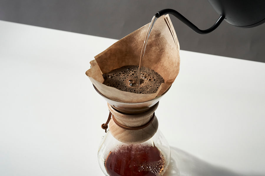 Chemex brewing process