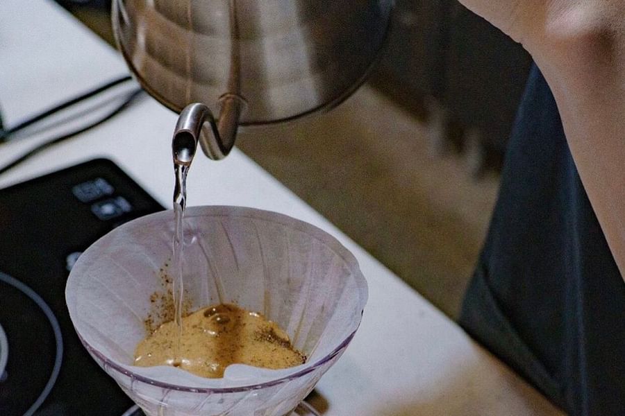 pour over coffee brewing control