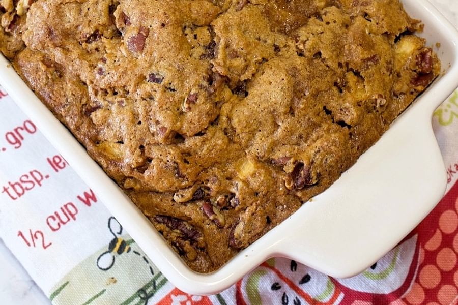 cinnamon apple bread breakfast