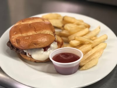 1340 Cafe & Sweet Shop