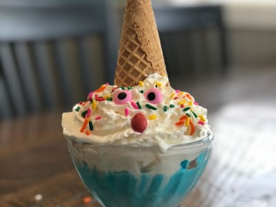 1340 Cafe & Sweet Shop