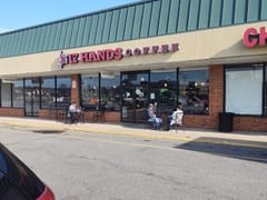 17 Hands Coffee/Robin Simmons Bakery