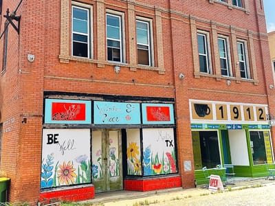 1912 Coffee and Bites