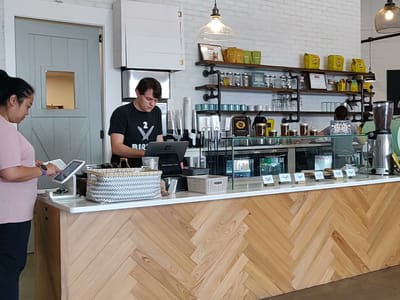 2 Birds Coffee And Cafe