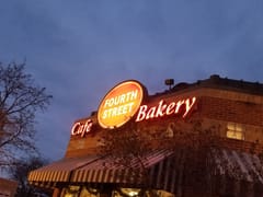 4th Street Bakery & Cafe