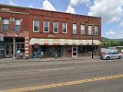 6 Blessings Café & Boutique