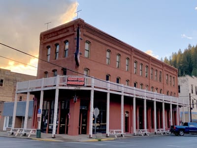 6th & Cedar Espresso Bar & Saloon