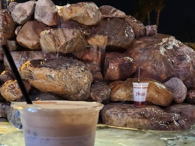 7 Leaves Cafe Riverside