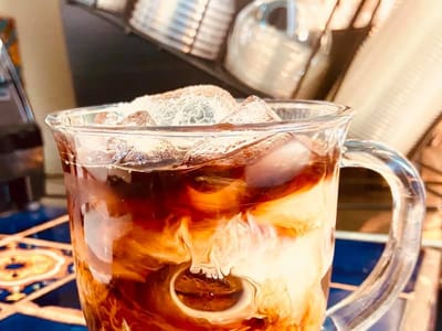 7 Mile Cafe & Kava Bar