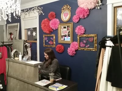 A ManeFrame Salon & Boutique