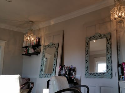 A ManeFrame Salon & Boutique