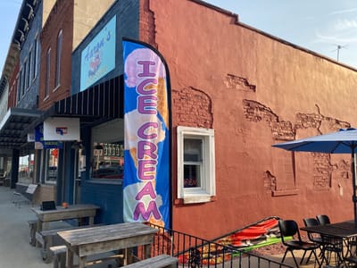 Aaron's on the Square