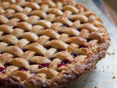 Acorn Saloon & Feeding Station