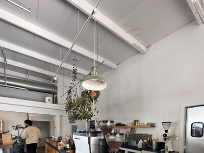 Airship Coffee at 5th Street