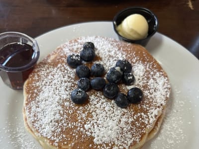 Alabama Hills Cafe & Bakery