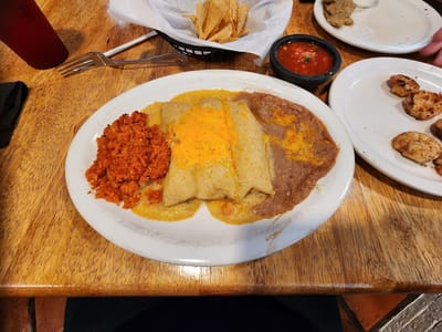 Alberto's Crystal Cafe