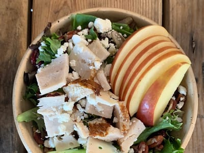 All the Fixin's Cafe, Pecans & Gifts