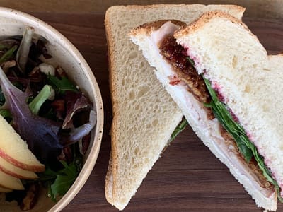 All the Fixin's Cafe, Pecans & Gifts