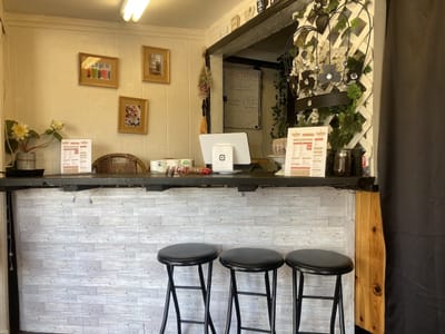 AM/Coffee & bubble bar