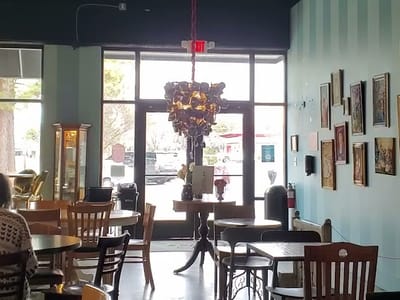 Amélie’s French Bakery & Café | Carmel Commons