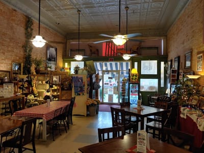 Amanda's Bakery & Bistro