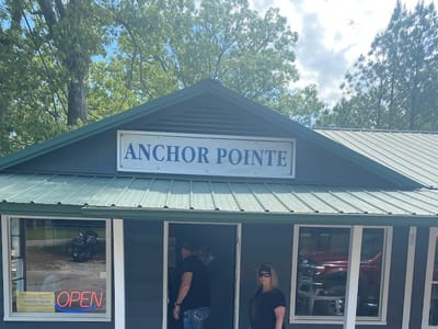 Anchor Pointe Resort & Restaurant