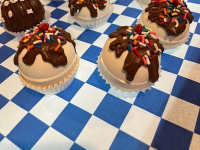 Anna Lee's Cookies and Cream