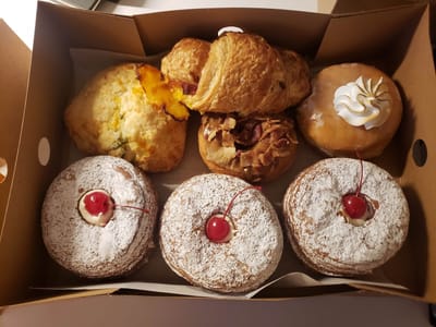 Anna's Marketplace Bakery