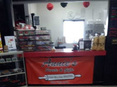Annies Sweets & Gifts