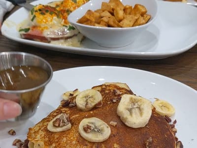 Another Broken Egg Cafe