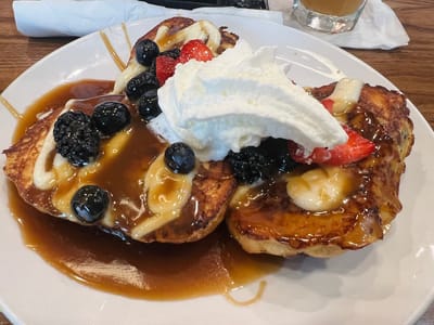 Another Broken Egg Cafe