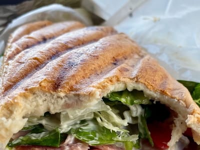 Apple Barrel Deli & Bakery