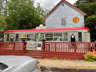 Archie's West Bay Diner