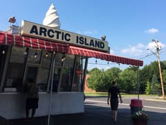 Arctic Island & Cafe