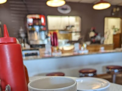 Arnold's Roadside Cafe