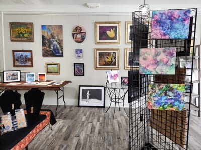 Art Beat Studio & Cafe