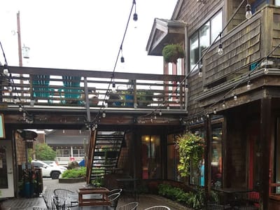 ARTISAN COFFEE & DELI