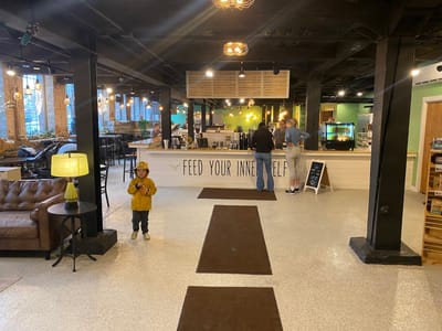 Atman Juice Bar & Cafe