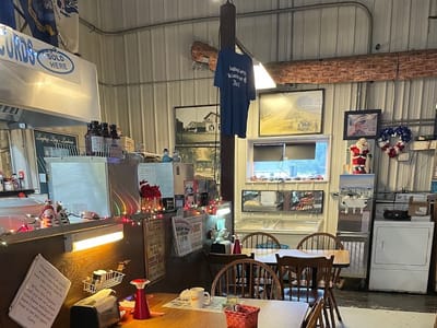 Award Winning Truck Wash & Laughing Larry's Lunchroom