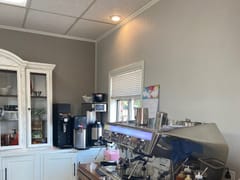 B's Wildflour Bakery & Espresso