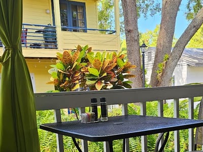 Baby Brie's Café, Coffee & Wine Bar