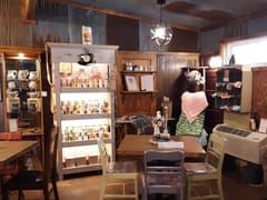 Backgrounds Coffeebar & Boutique