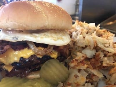 Bailey's Courtyard Cafe