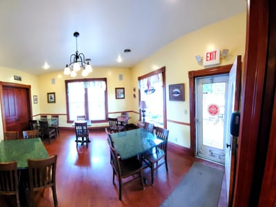 Bakery & Cafe Nonies