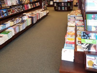 Barnes & Noble