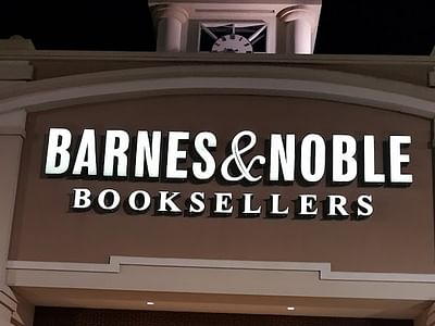 Barnes & Noble