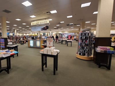 Barnes & Noble