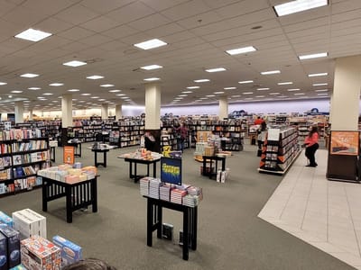 Barnes & Noble