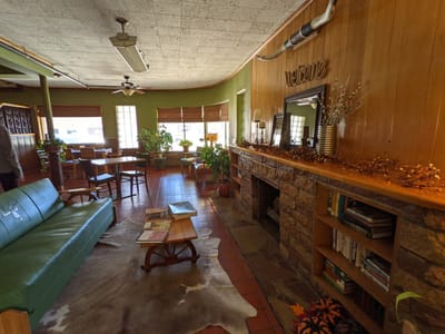 Bassett Lodge & Range Café